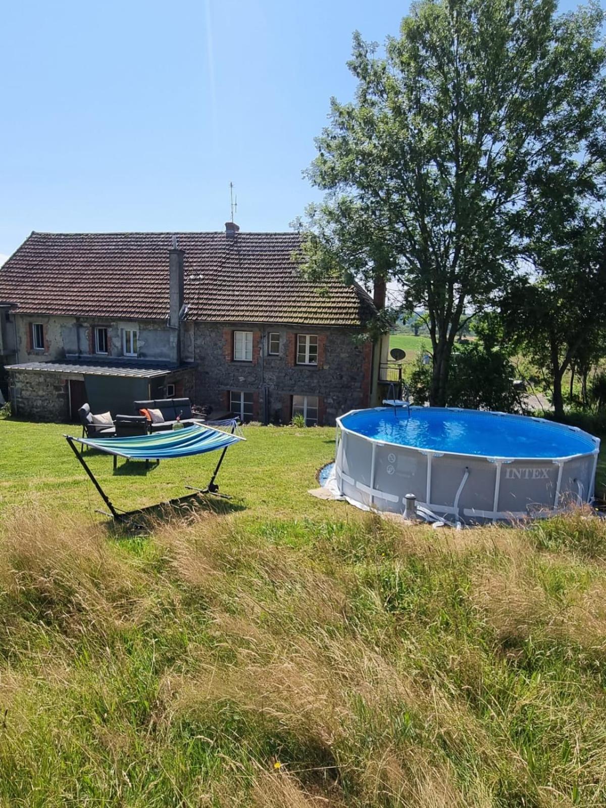 Le Montaurier Apartment Combrailles Bagian luar foto